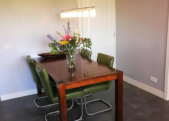 Vinkelaar 11 * Terschuur